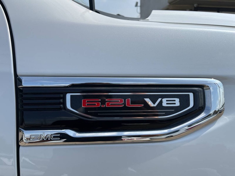 GMC Sierra 1500 Vehicle Image 13