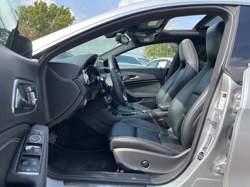 Mercedes-Benz CLA Vehicle Image 07