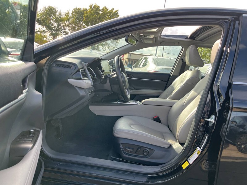 Toyota Camry Vehicle Image 07