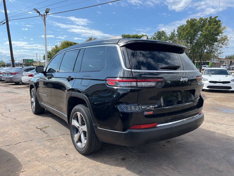 Jeep Grand Cherokee L Vehicle Image 03