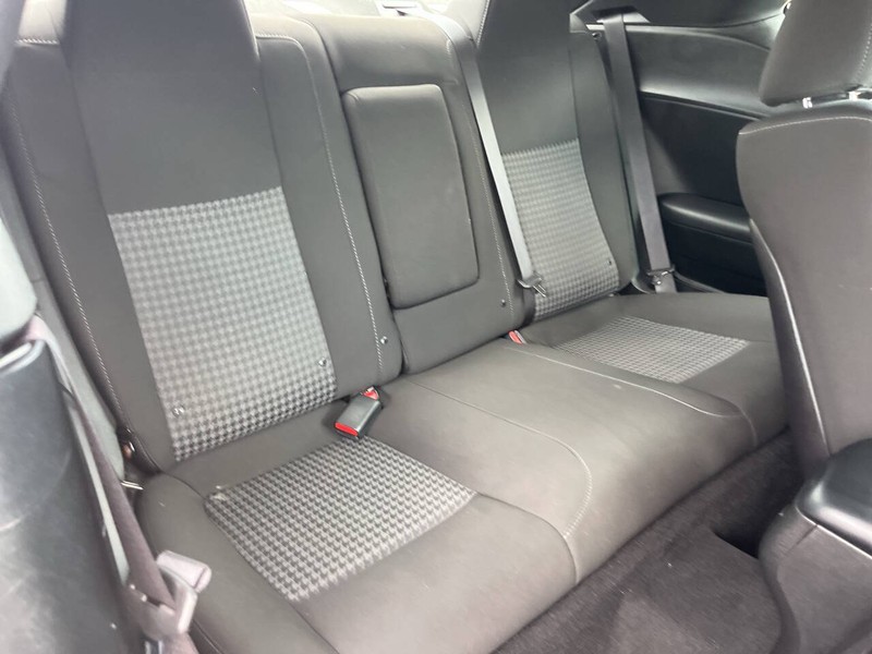 Dodge Challenger Vehicle Image 11