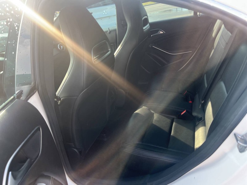 Mercedes-Benz CLA Vehicle Image 13
