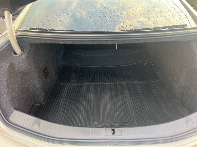 Cadillac XTS Vehicle Image 17