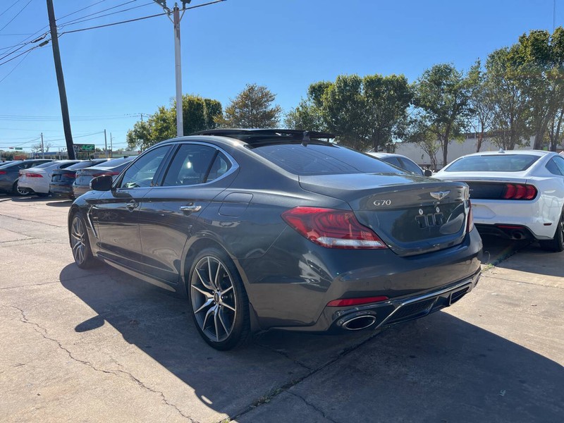 Genesis G70 Vehicle Image 03