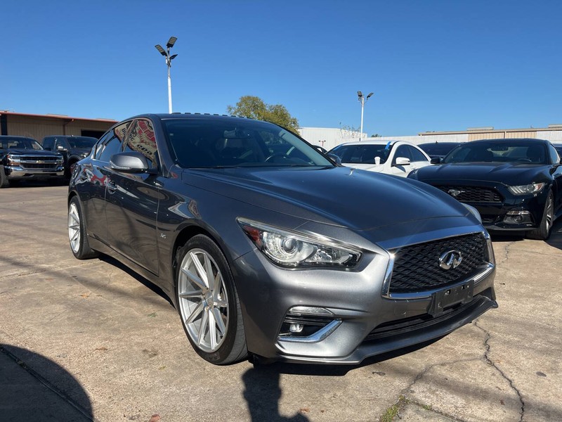 INFINITI Q50 Vehicle Image 06