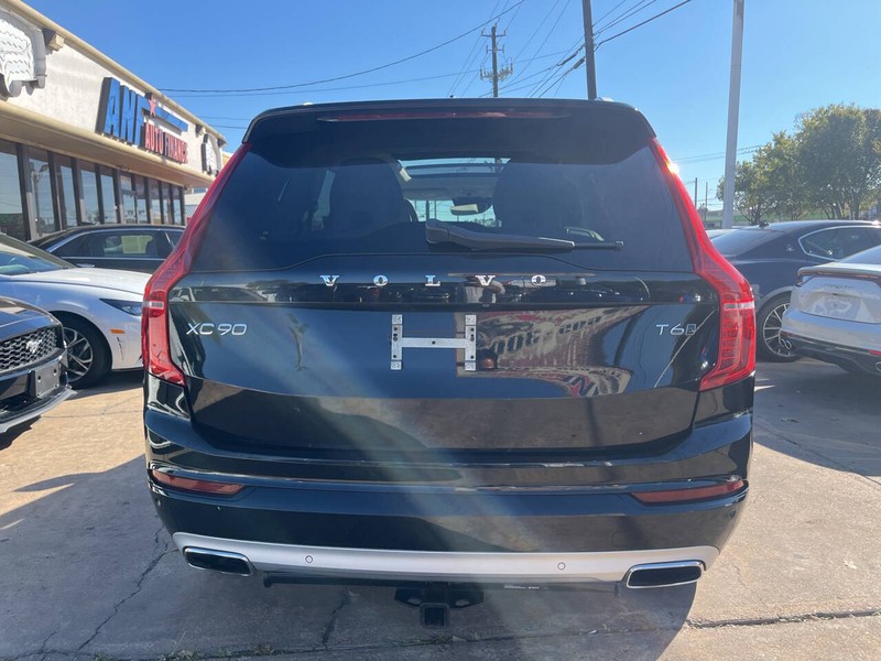 Volvo XC90 Vehicle Image 04