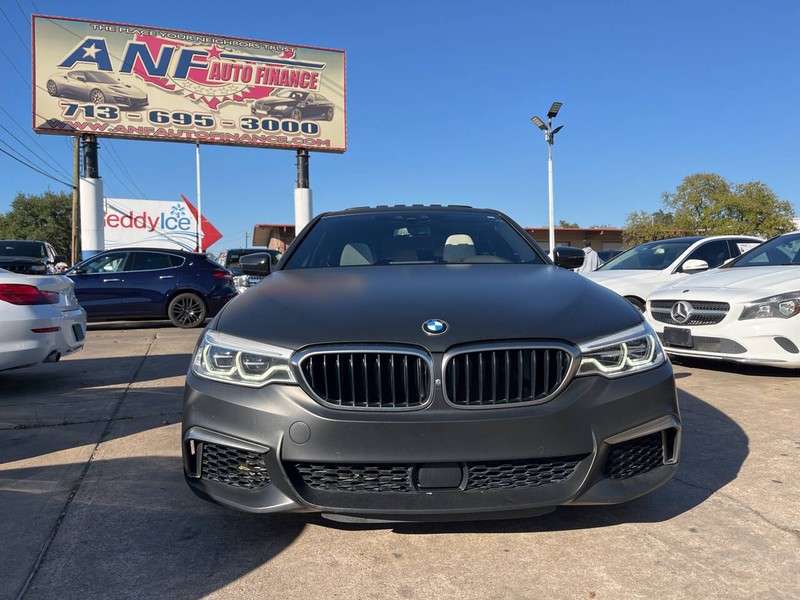 BMW 5 Series Vehicle Image 02