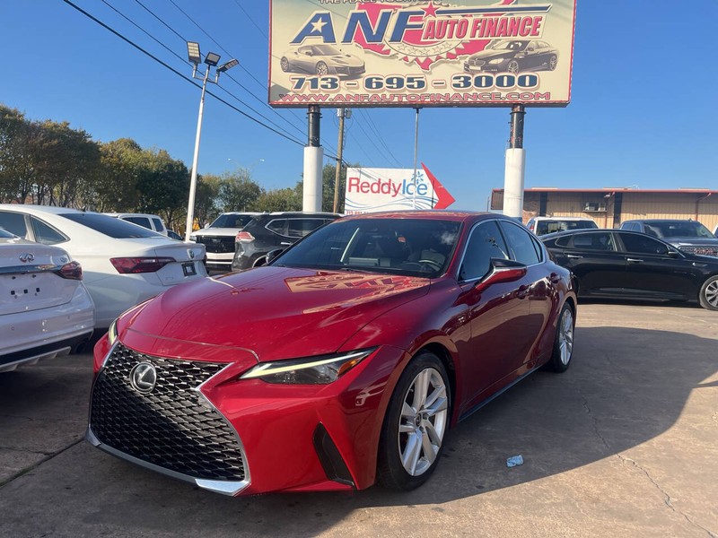 2022 Lexus IS 300's photo