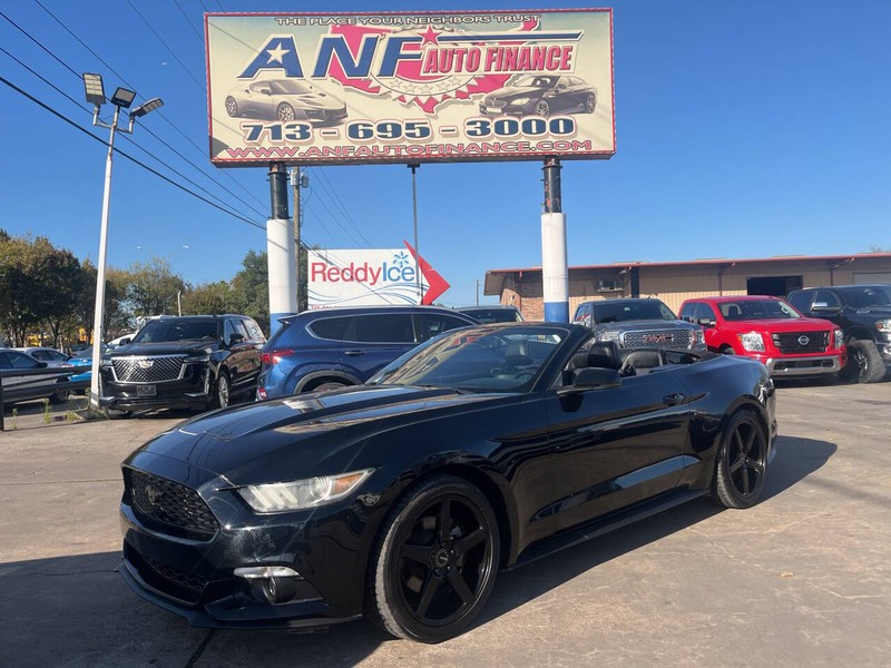 2016 Ford Mustang EcoBoost Premium's photo