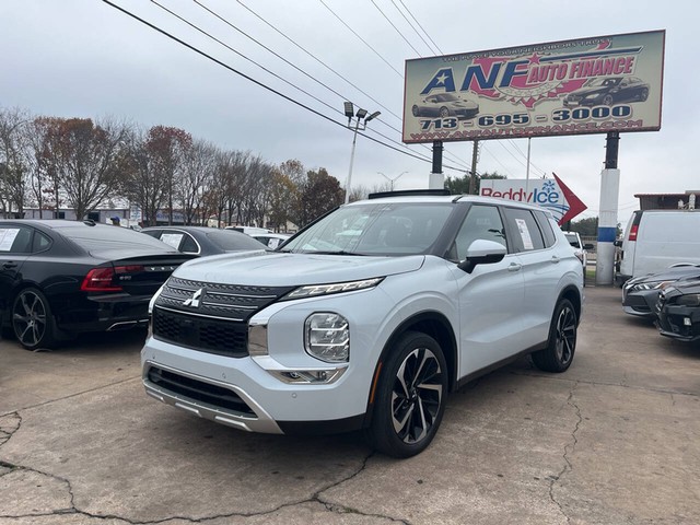 Mitsubishi Outlander SE 4dr SUV - Houston TX