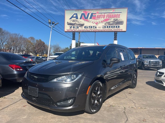 Chrysler Pacifica Touring L Plus 4dr Mini Van - Houston TX