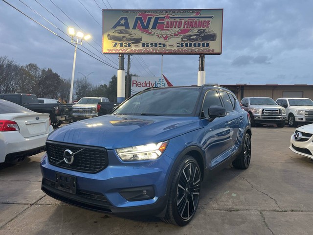 Volvo XC40 R-Design - Houston TX