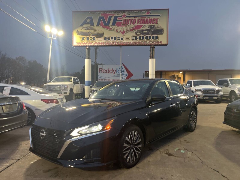 2024 Nissan Altima SV