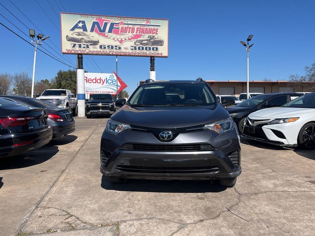 Toyota RAV4 LE - Houston TX