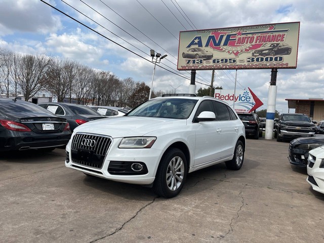 Audi Q5 Premium Plus - Houston TX