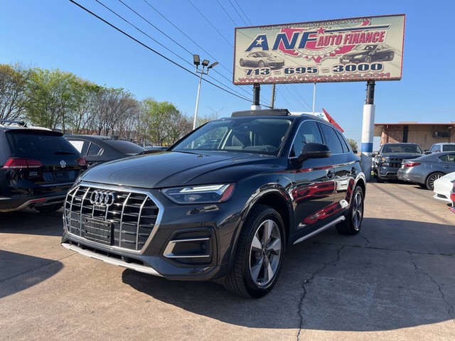 Audi Q5 Premium Plus - Houston TX