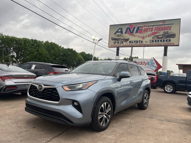 Toyota Highlander XLE 4dr SUV - Houston TX