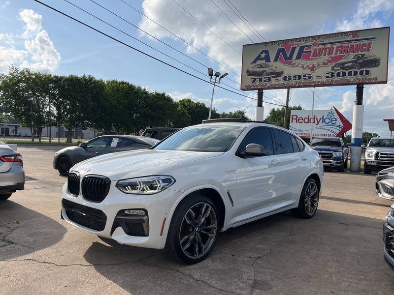 2019 BMW X4 M40i's photo