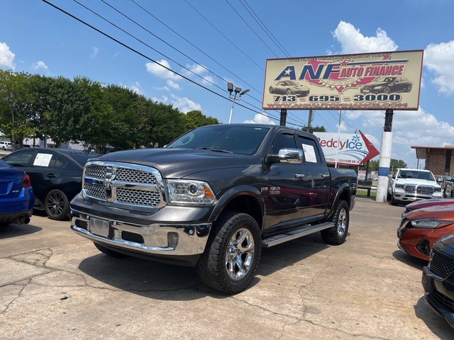 Ram 1500 2WD Laramie Crew Cab - Houston TX