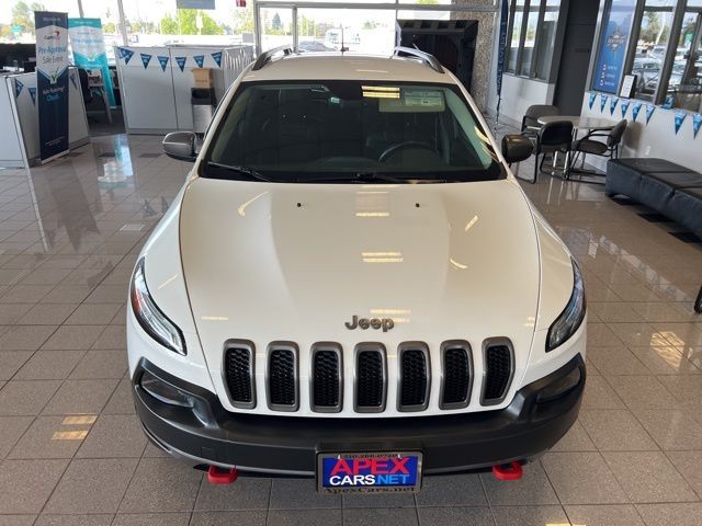 Jeep Cherokee Vehicle Full-screen Gallery Image 20