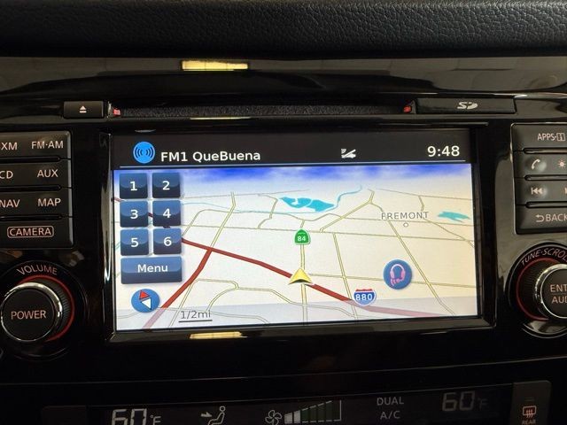 Nissan Rogue Sport Vehicle Full-screen Gallery Image 16