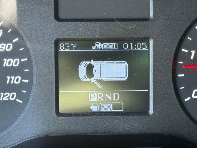 Mercedes-Benz Sprinter Passenger Van Vehicle Full-screen Gallery Image 14