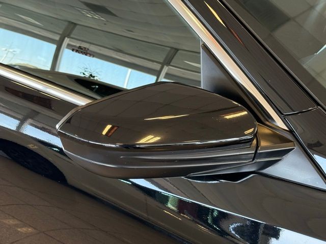 Honda Insight Vehicle Full-screen Gallery Image 11