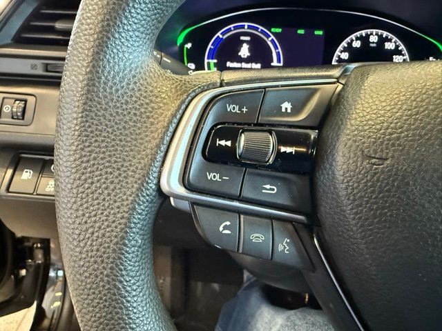 Honda Insight Vehicle Full-screen Gallery Image 17