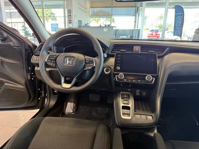 Honda Insight Vehicle Full-screen Gallery Image 24