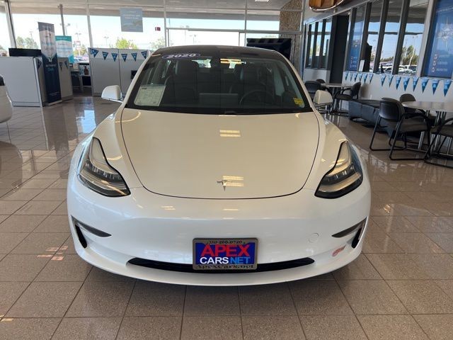 Tesla Model 3 Vehicle Full-screen Gallery Image 18
