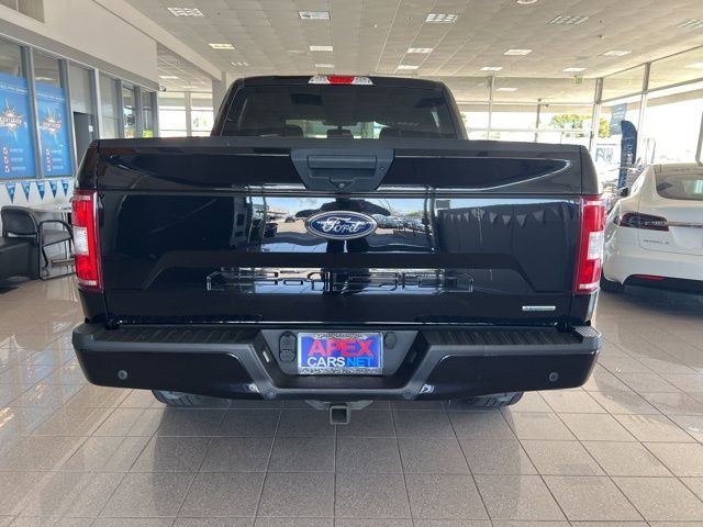 Ford F-150 Vehicle Full-screen Gallery Image 08
