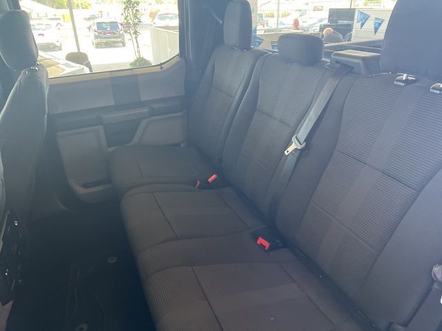 Ford F-150 Vehicle Full-screen Gallery Image 20