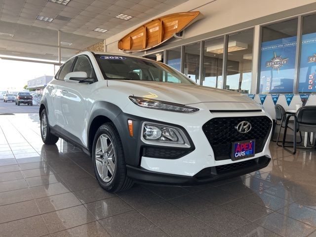 Hyundai Kona Vehicle Full-screen Gallery Image 03