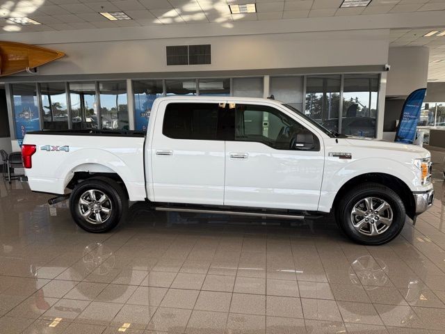 Ford F-150 Vehicle Full-screen Gallery Image 02