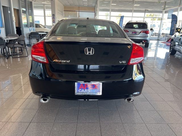 Honda Accord Coupe Vehicle Full-screen Gallery Image 09