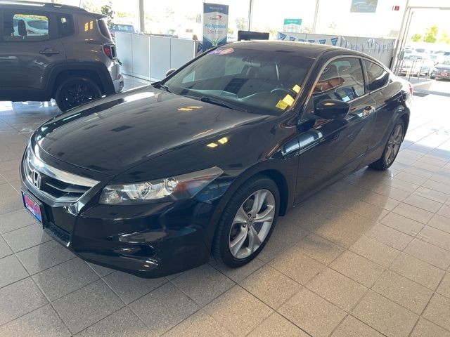 Honda Accord Coupe Vehicle Full-screen Gallery Image 15