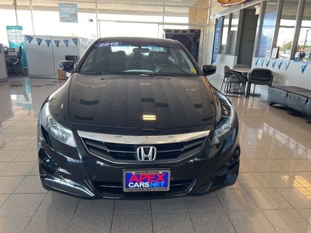 Honda Accord Coupe Vehicle Full-screen Gallery Image 18