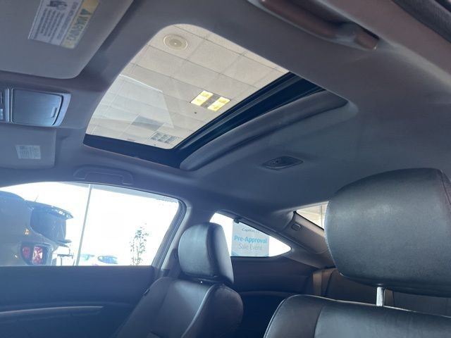 Honda Accord Coupe Vehicle Full-screen Gallery Image 30