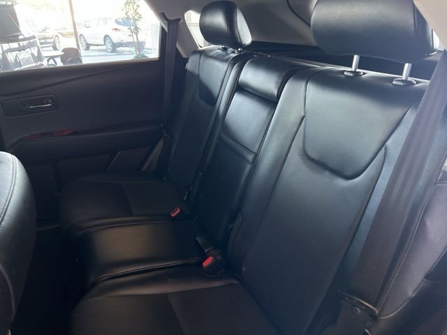 Lexus RX 350 Vehicle Full-screen Gallery Image 21