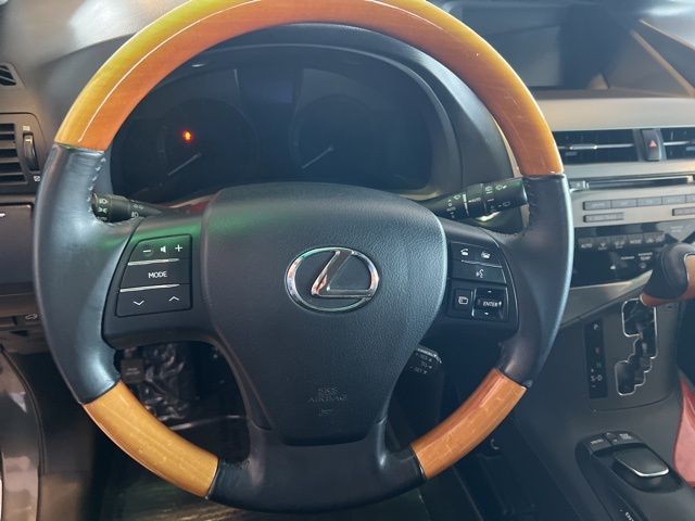 Lexus RX 350 Vehicle Full-screen Gallery Image 23