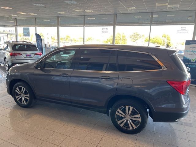 Honda Pilot Vehicle Full-screen Gallery Image 14