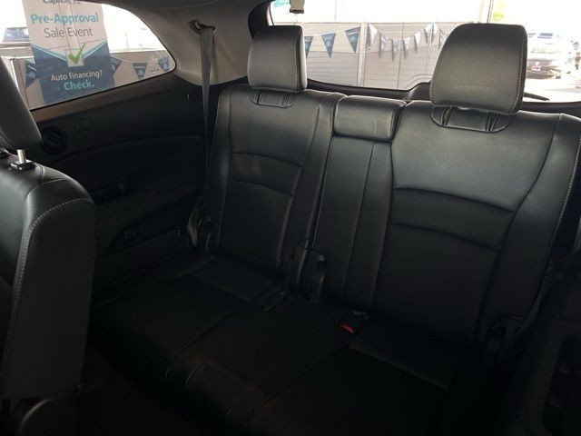 Honda Pilot Vehicle Full-screen Gallery Image 23