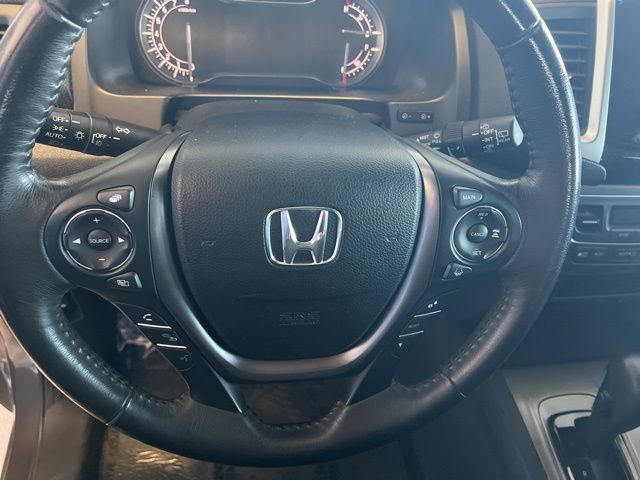 Honda Pilot Vehicle Full-screen Gallery Image 26
