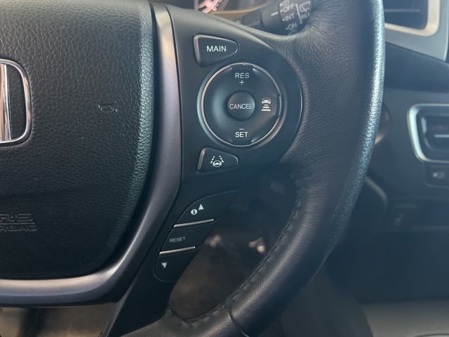 Honda Pilot Vehicle Full-screen Gallery Image 28