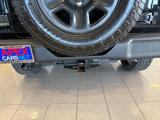 Jeep Wrangler Vehicle Full-screen Gallery Image 09