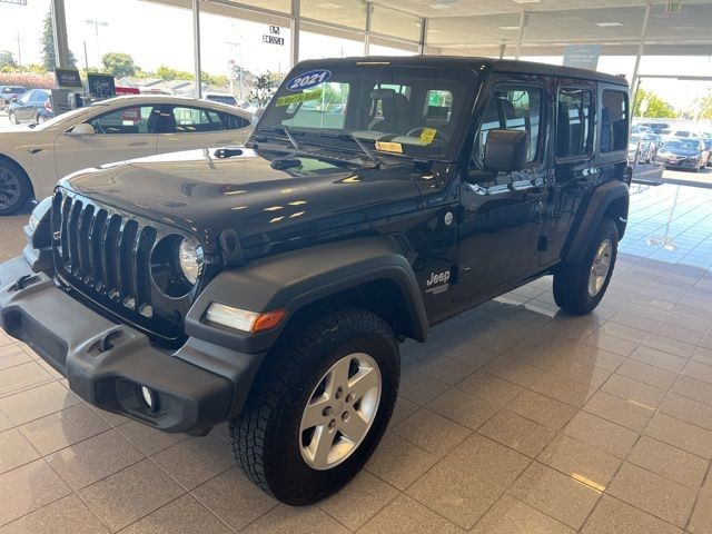Jeep Wrangler Vehicle Full-screen Gallery Image 13