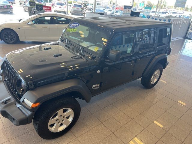 Jeep Wrangler Vehicle Full-screen Gallery Image 14