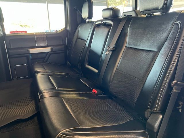 Ford Super Duty F-250 SRW Vehicle Full-screen Gallery Image 34