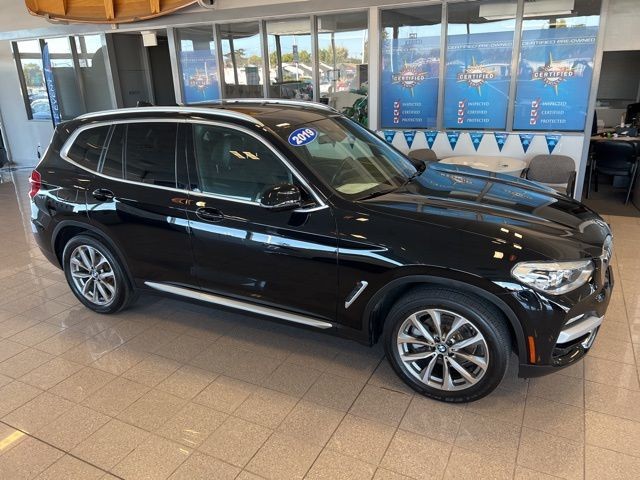 BMW X3 Vehicle Full-screen Gallery Image 04