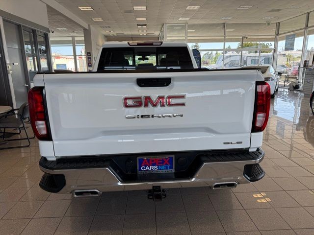 GMC Sierra 1500 Vehicle Full-screen Gallery Image 04